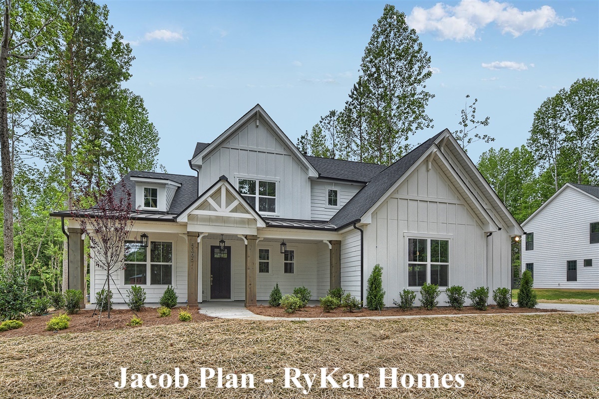 photo of front of Jacob home plan by RyKar Homes