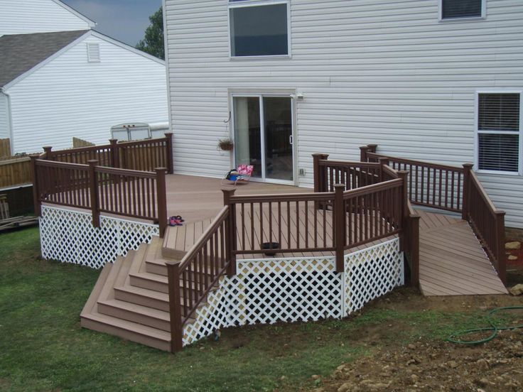 photo of home deck with pet ramp